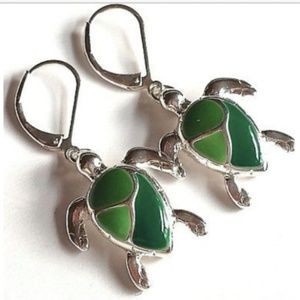 Silver Sea Life Turtle Earrings Green Enamel Silver Plated Dangle Pierced